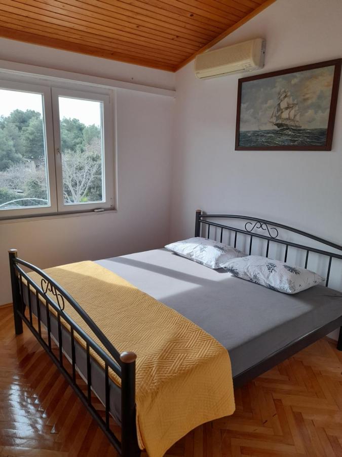 Fun&Sun Apartment Zaboric Bagian luar foto